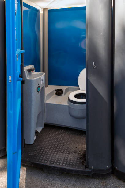 Portable Toilet Options We Offer in Flowood, MS